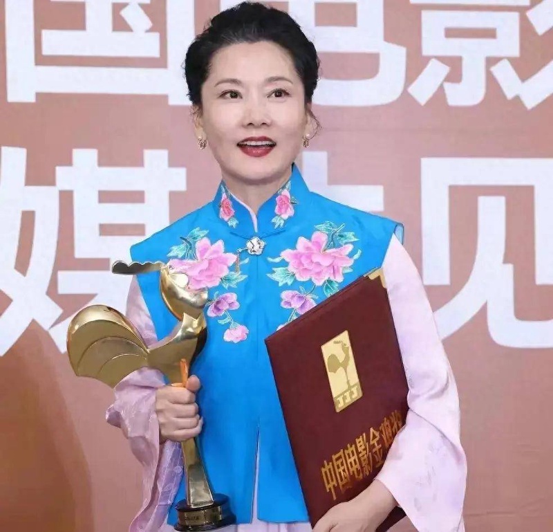 何赛飞